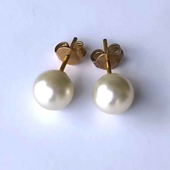 Classic White Pearl Stud Earrings - Picture 8 of 10